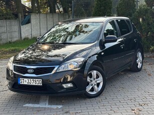 Kia Ceed 1.4 CVVT Attract