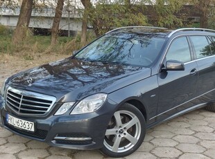 Mercedes-Benz Klasa E 350 T CDI DPF BlueEFFICIENCY 7G-TRONIC