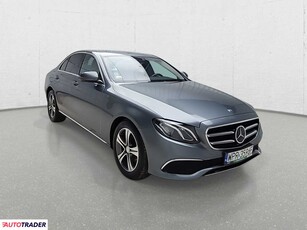 Mercedes E-klasa 2.0 diesel 194 KM 2018r. (Komorniki)