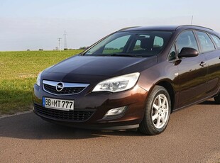 Opel Astra 1.4 Turbo Sports Tourer Innovation