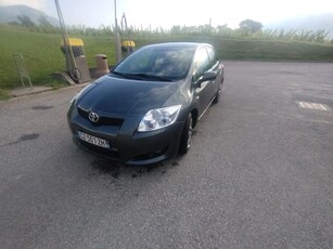 Toyota Auris 2.0 D-4D Sol