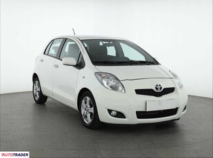 Toyota Yaris 1.4 88 KM 2010r. (Piaseczno)