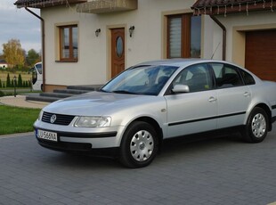 Volkswagen Passat 1.8 Comfortline