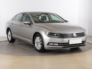 Volkswagen Passat B8 , Salon Polska, Serwis ASO, Navi, Klimatronic, Tempomat,