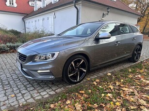 Volvo V60 I