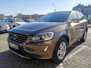 Volvo XC60 I 2.0D3 Momentum 2WD Ks. Serwis 2xopony Skóra Climatronic Navi