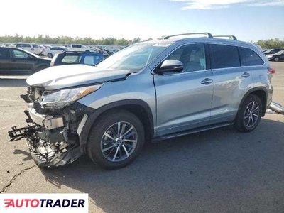 Toyota Highlander 3.0 benzyna 2018r. (FRESNO)