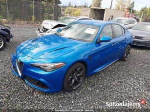 Alfa Romeo Giulia QUADRIFOGLIO RWD