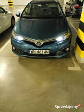 Auris kombi hybryda dodatki