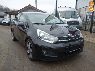 Kia Rio III Kia Rio 2014 1.4 diesel 90km niski przebieg navi kamera grzane fotel