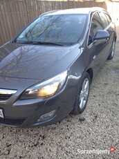 Opel Astra 2011