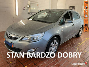 Opel Astra Klimatyzacja, Podgrzewane fotele + kierownica, PDC przód i tył!…