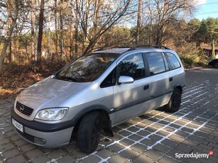 Opel Zafira A 1.8 B 2002 r.