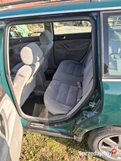 Sprzedam Volkswagena Passata B5 kombi 1.9 TDI