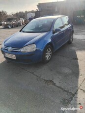 Sprzedam volkswagen golf 5 1.6 fsi benzyna