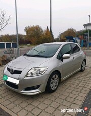 Toyota Auris 1.6 Benzyna sport