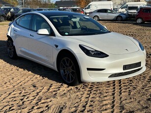 Używany Tesla Model 3 2021