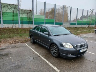 Używany Toyota Avensis 2005