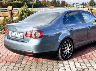 Volkswagen Jetta S 1.4TSI + LPG