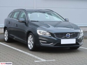 Volvo V60 2.0 147 KM 2016r. (Piaseczno)