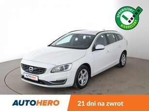 Volvo V60 I klima auto, navi, szyberdach, grzane fotele, czujniki parkowania