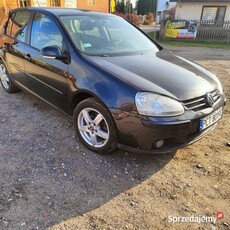 VW Golf V 1.6 benzyna klimatronik