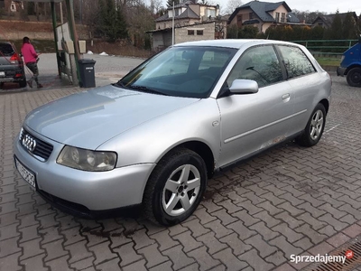 Audi A3 1.6 B+G 2001r.