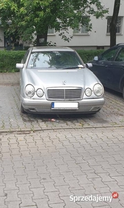 Mercedes w210 E-klasa okular uszkodzony