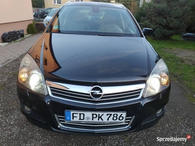 Opel Astra 1.6 benzyna KOMBI udok. przebieg