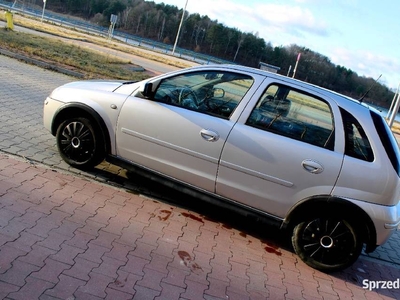 Opel corsa 2005r