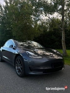 Tesla model 3, 4x4