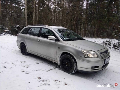 Toyota Avensis 2.0 D4D 116KM 2004.