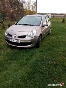 Witam mam do sprzedania reno clio z silnikiem 1.2 TCe 101KM