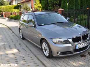 BMW Seria 3 318i