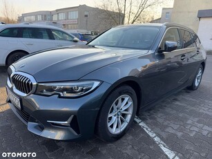 BMW Seria 3 320d Luxury Line sport