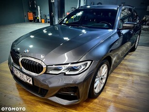 BMW Seria 3 320d xDrive M Sport Shadow