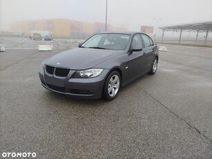 BMW Seria 3 320i