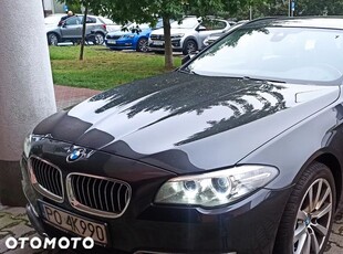 BMW Seria 5 520d xDrive Luxury Line