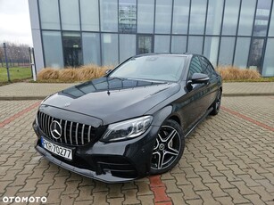 Mercedes-Benz Klasa C 180 d T 9G-TRONIC AMG Line