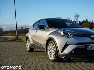 Toyota C-HR Hybrid Style Selection