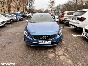 Volvo S60 D2 R-Design