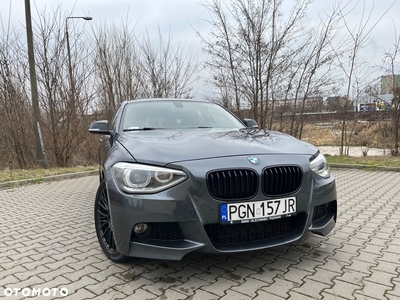 BMW Seria 1 120d xDrive Sport Line