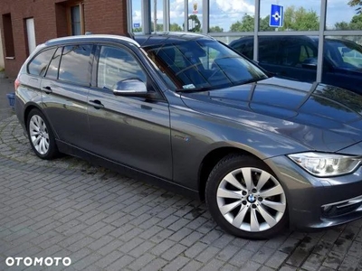 BMW Seria 3 316d Touring Luxury Line