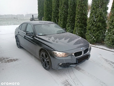 BMW Seria 3 318d