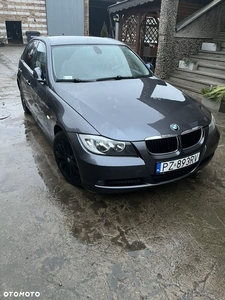 BMW Seria 3 318d