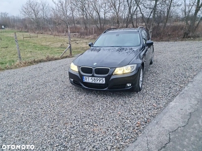 BMW Seria 3 318d DPF Touring