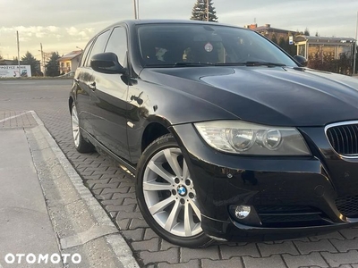 BMW Seria 3 318d DPF Touring Edition Sport