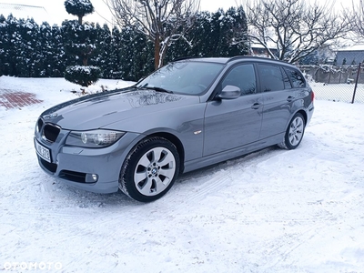 BMW Seria 3 318d Touring Sport Line