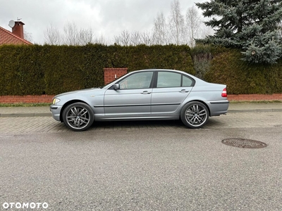 BMW Seria 3 318i