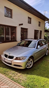 BMW Seria 3 318i